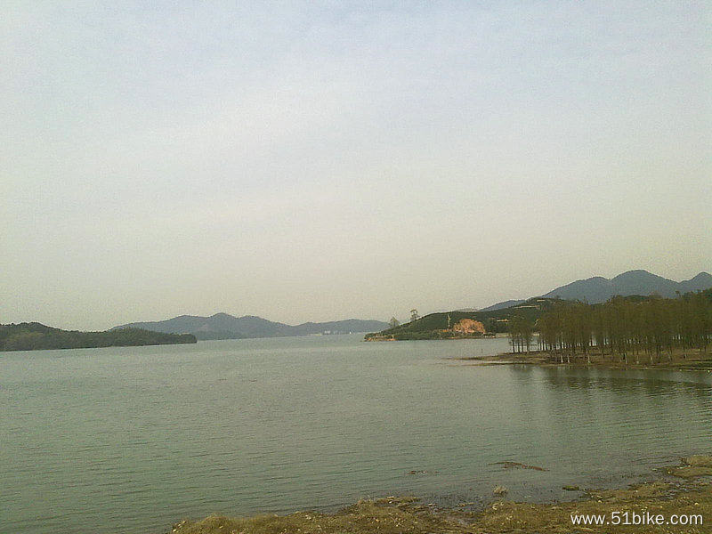 四明湖
