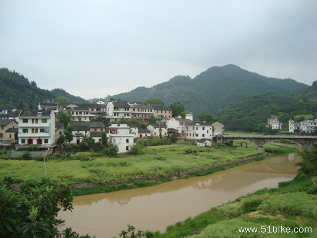 2011-05-12-101-威坪~黄山-深度山水画廊.JPG