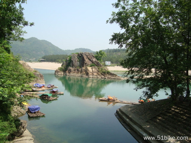 2011-05-20-098-石染~仙居-渠口乡至岩头的狮子岩漂流渡口.JPG