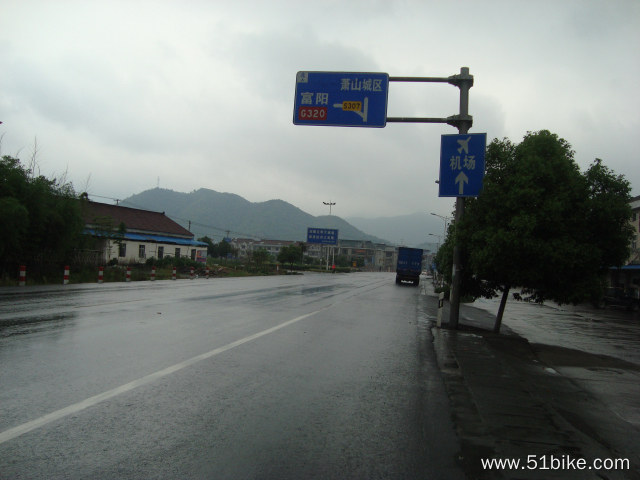 2011-05-23-024-金华~龙门古镇-决定去富阳，从次坞镇岔口入富阳.JPG