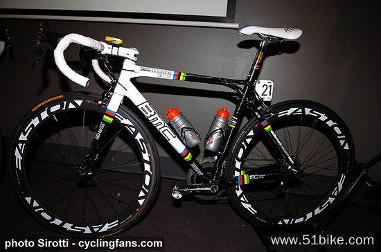 BMC Racing Team BMC车队，BMC Pro Machine赛车1.jpg