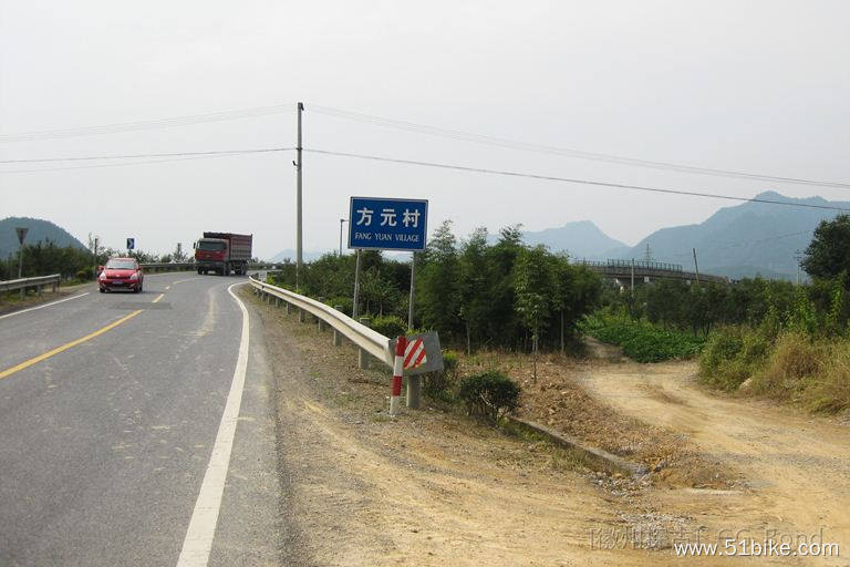 IMG_8148 高速公路造就的上坡.jpg