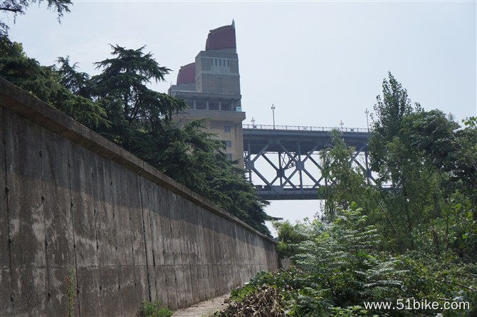 南京长江大桥桥头堡_2.jpg