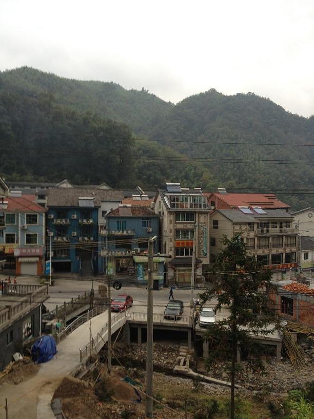 宁静的 大溪小山村的早上 空气无比清晰