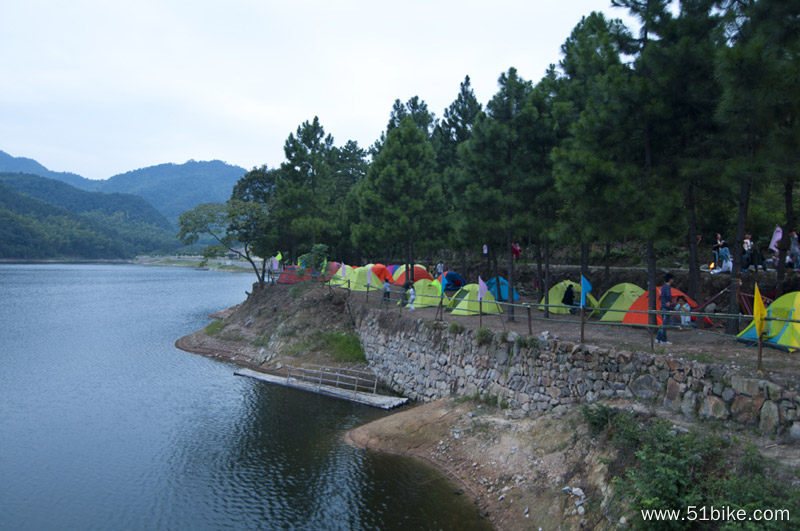 夜宿芳湖.jpg