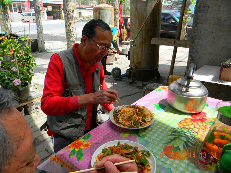 再来一盘过油肉拌面