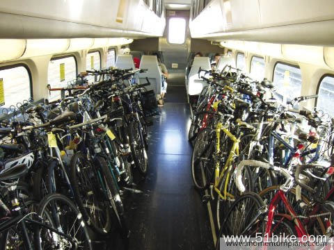 Caltrain-train230-bike_opt.jpg