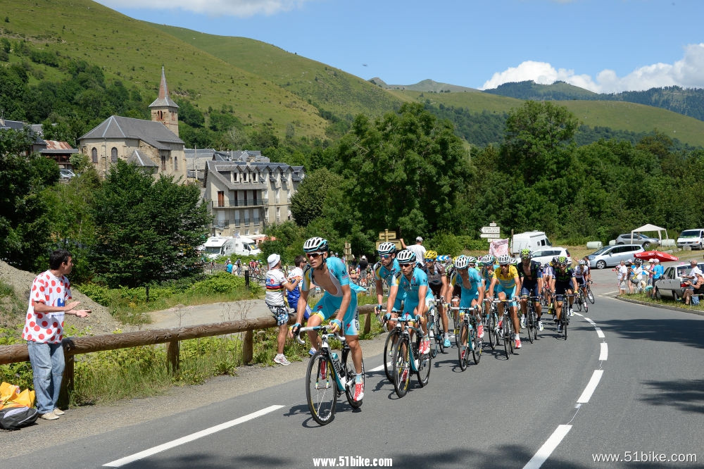 Etape 17 - Saint-Gaudens  Saint-Lary-Soulan - 23072014 - L\'equipe Astana v.jpg