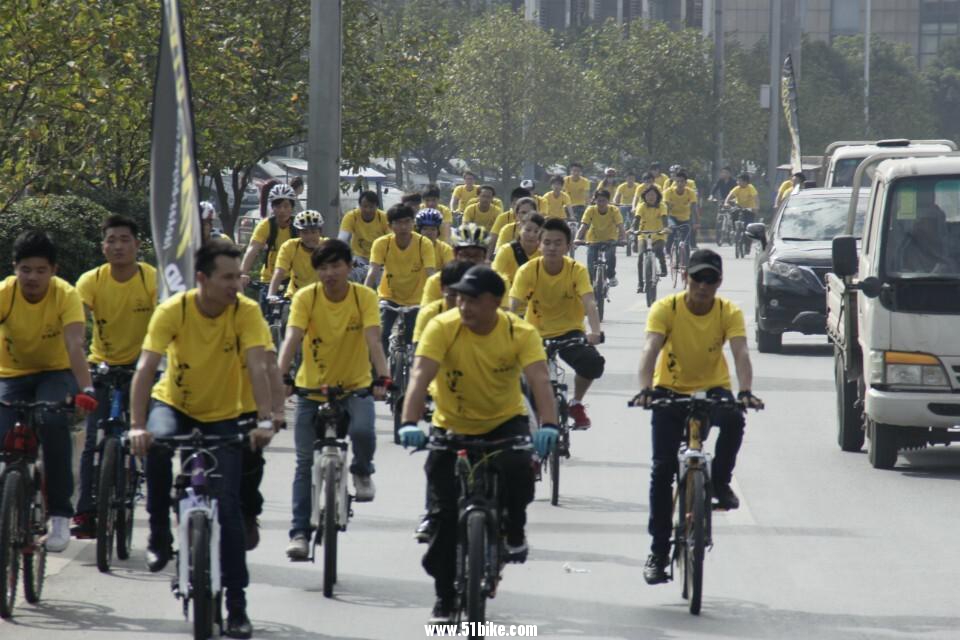 2014世界无车日 “低碳出行，环义乌城区骑游活动”