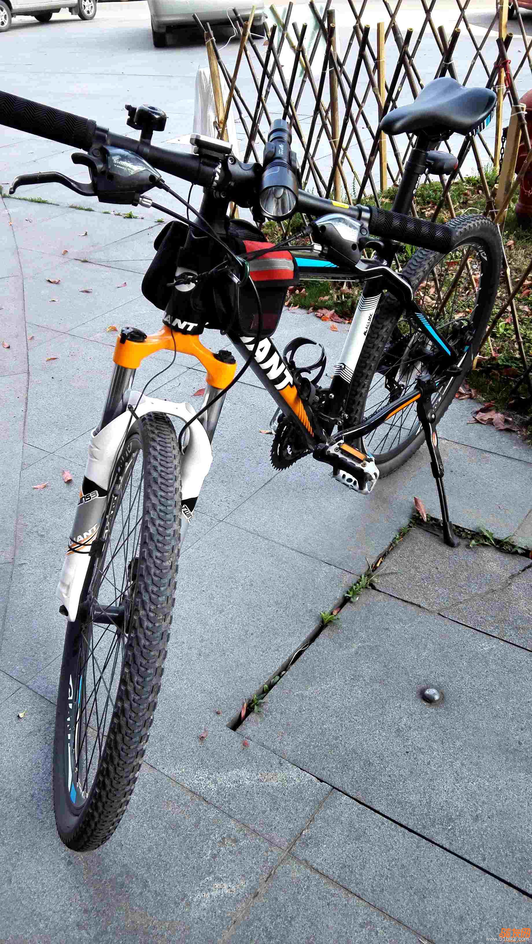 出捷安特整车atx750(只要1600)