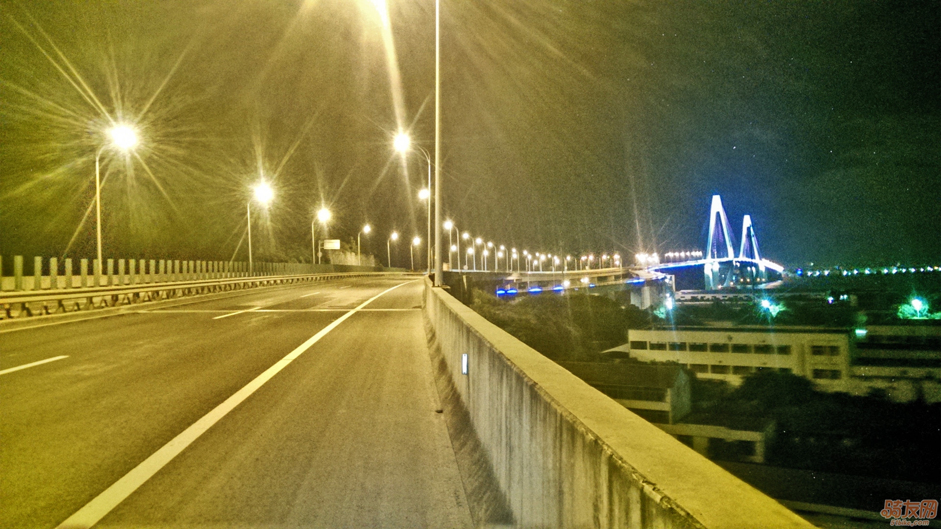 夜晚的椒江大桥1