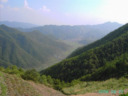 好羡慕我自己啊,骑了那么高的山,山上的风景还是不错滴