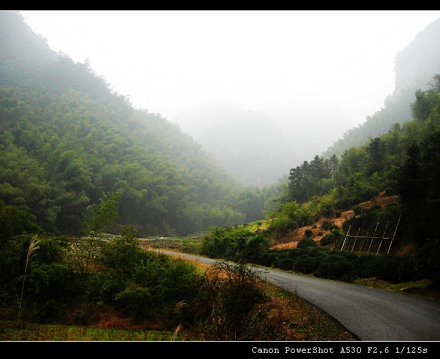 通往嵋山的小路