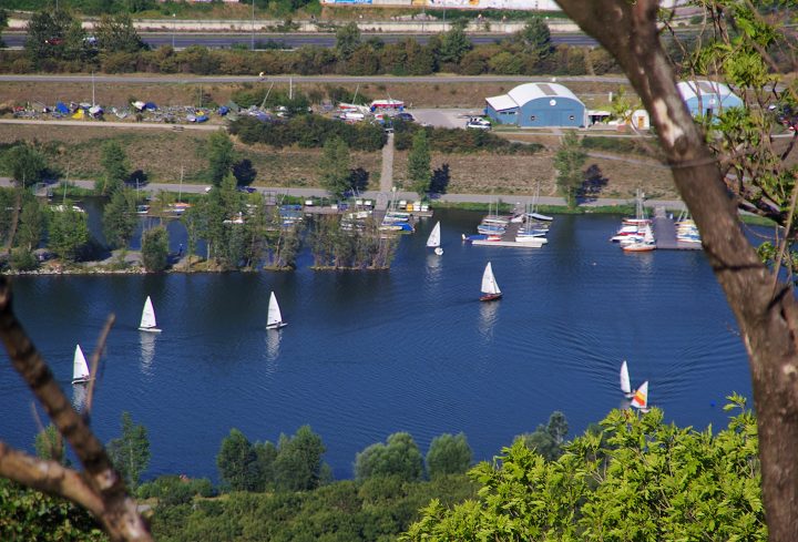 多瑙河上的帆影