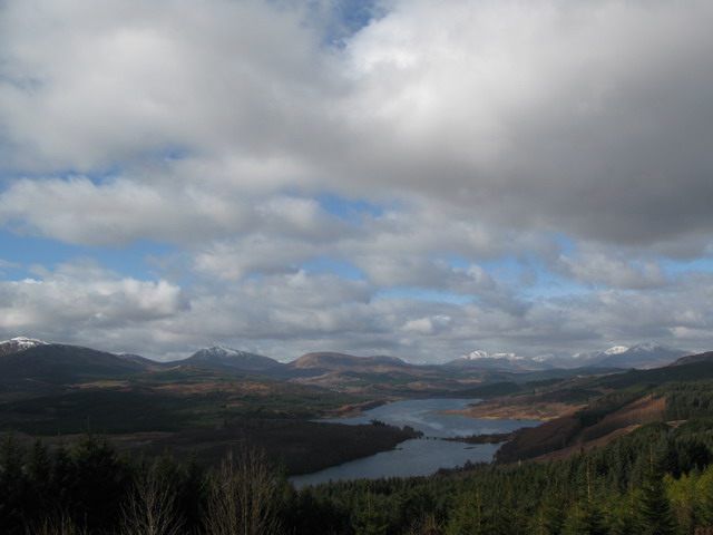 这湖形状像苏格兰的地图 俗称 苏格兰湖