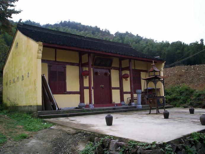 山上的南山寺