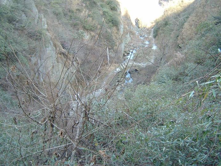 到了山库后上面风景独好，往下看来的路也是不一样的心情。