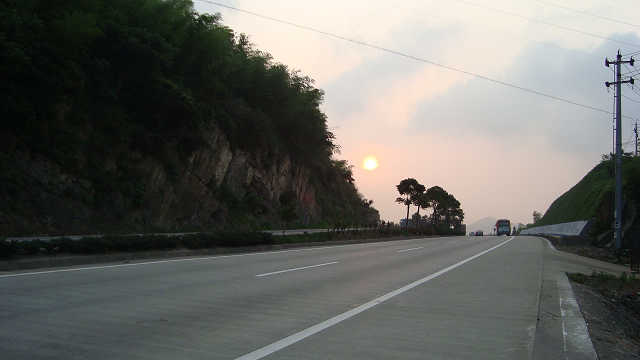 090615－07去宁波的G329国道，夕阳西下.JPG