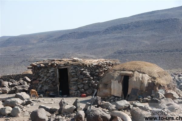 埃塞北部一些部落的民房
