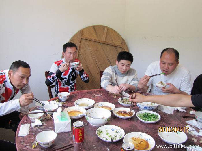 酒足饭饱3.jpg