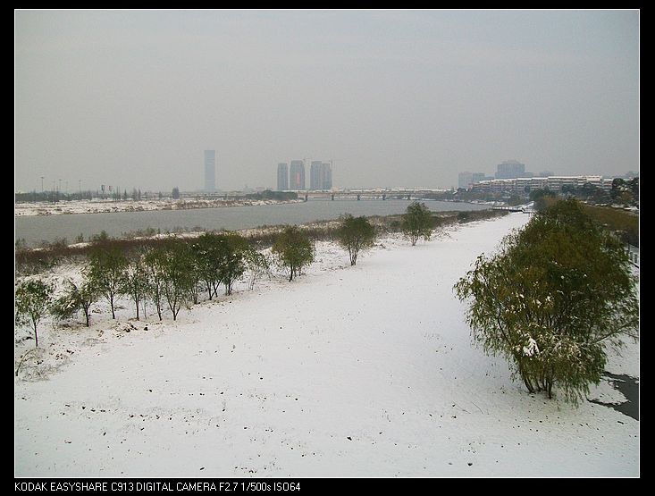 曹娥江的雪景