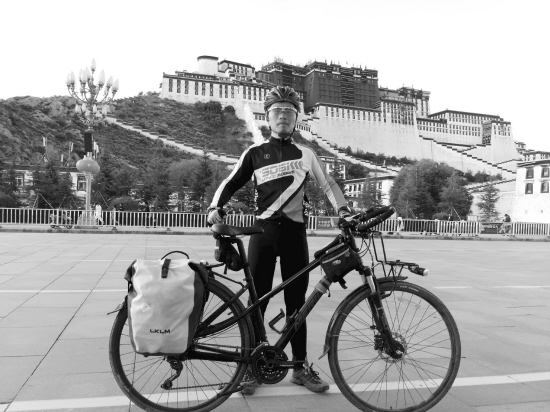 义乌大一男生千里走单骑 31天骑车穿越整个西藏高原